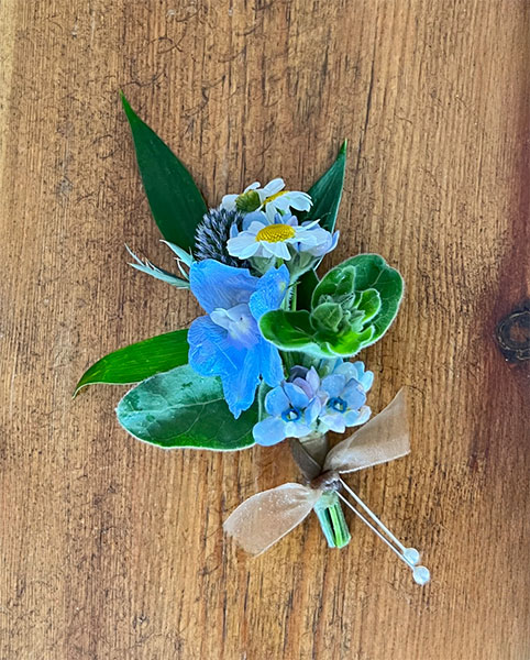 Groom Boutonniere Fall Mountain Wedding Wildflowers